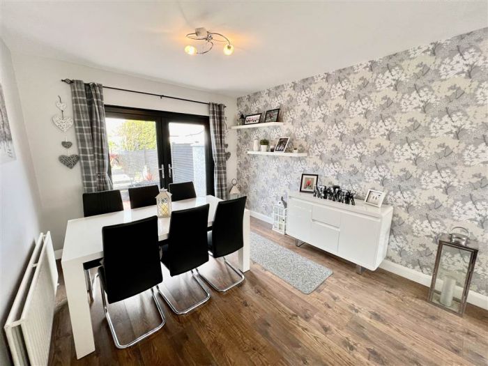 14 Glensharragh Avenue 14 Glensharragh Avenue