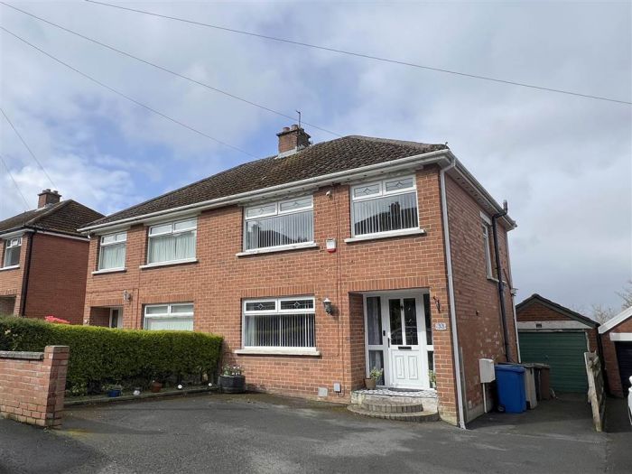 33 Castlemore Avenue, castlereagh, belfast, BT6 9RF