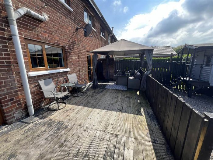 19 Knock Green 19 Knock Green