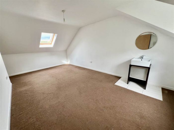 3 Gransha Chase 3 Gransha Chase