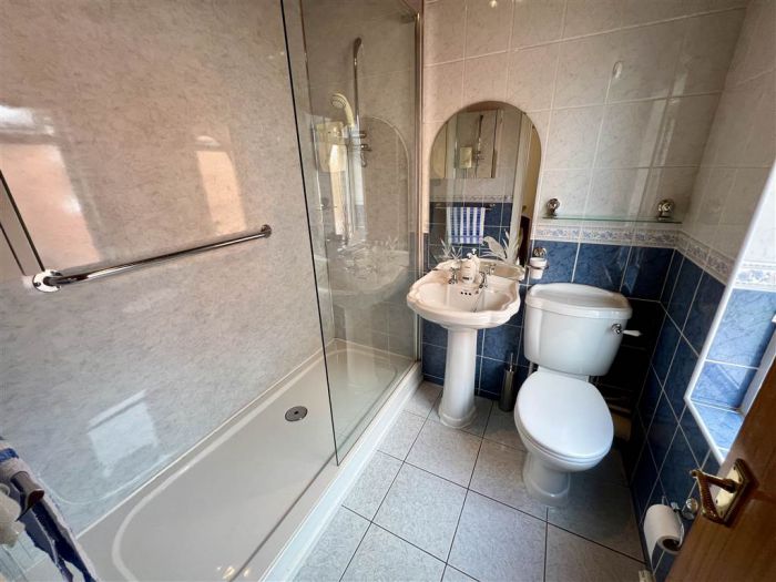 37 Pommern Parade 37 Pommern Parade