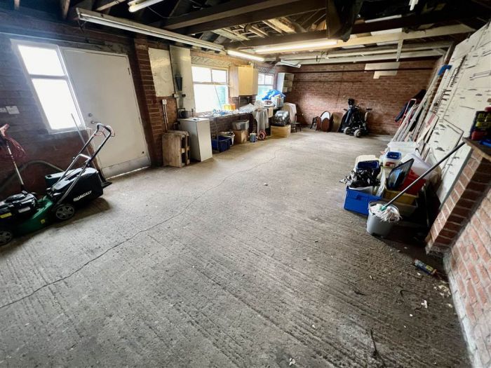 37 Pommern Parade 37 Pommern Parade