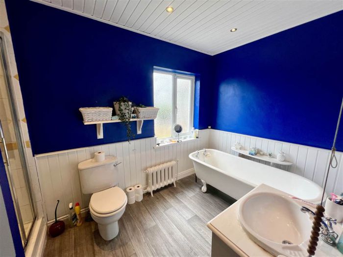 4 Downshire Park South