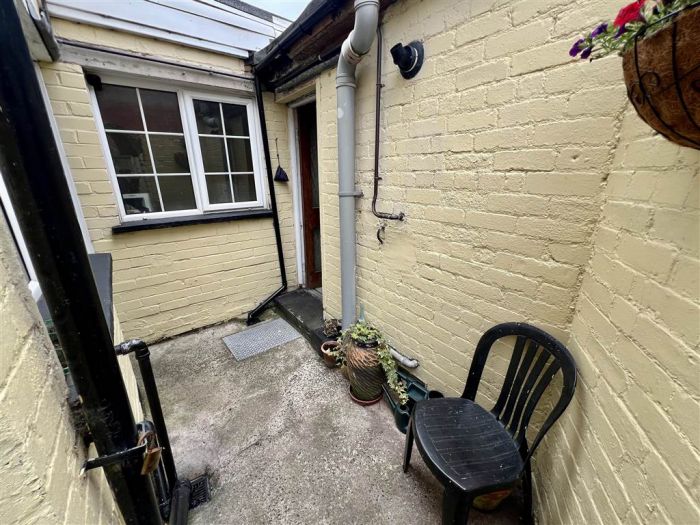 16a Loopland Road