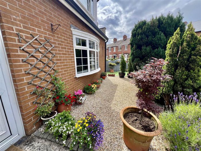 16a Loopland Road