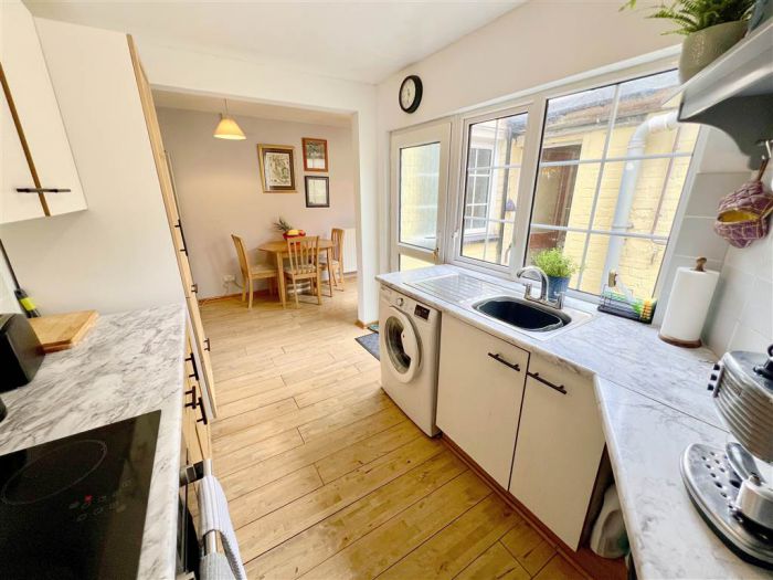 16a Loopland Road