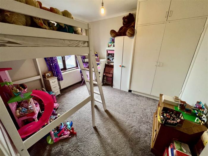 3 Clonaver Crescent South