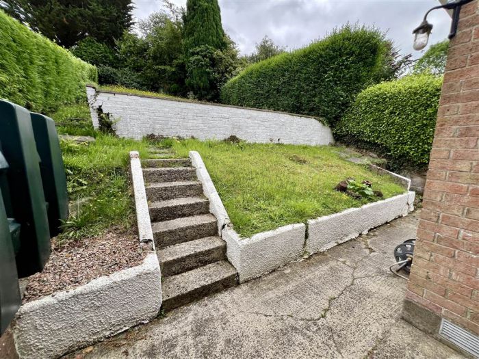 43 Lenaghan Crescent