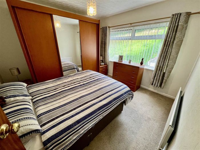 43 Lenaghan Crescent