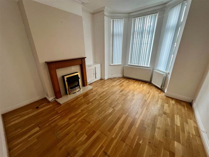 112 Ravenhill Avenue