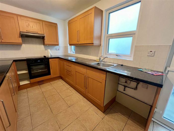 112 Ravenhill Avenue