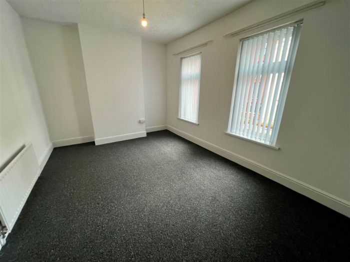 112 Ravenhill Avenue