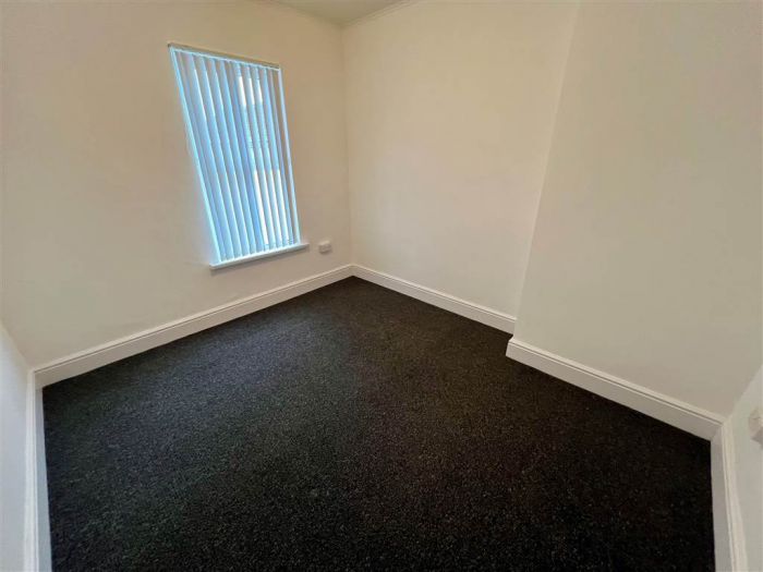 112 Ravenhill Avenue