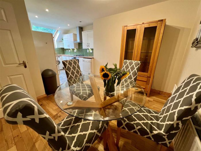 49 Minnowburn Mews