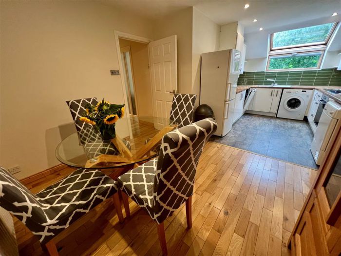 49 Minnowburn Mews