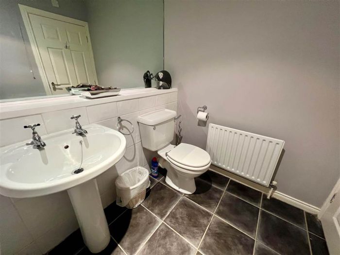 49 Minnowburn Mews