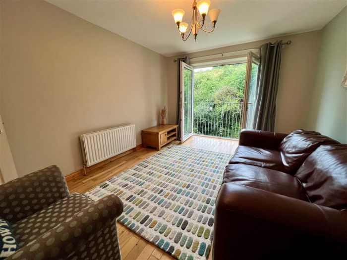 49 Minnowburn Mews