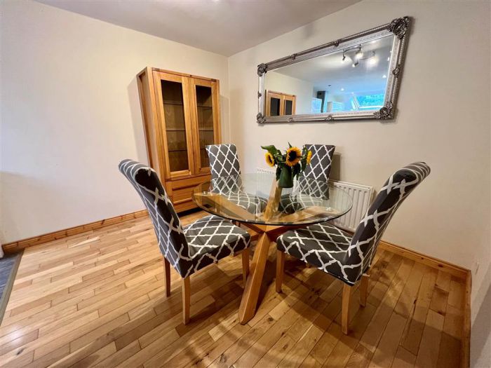 49 Minnowburn Mews