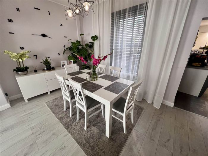 102 Richardson Street 102 Richardson Street