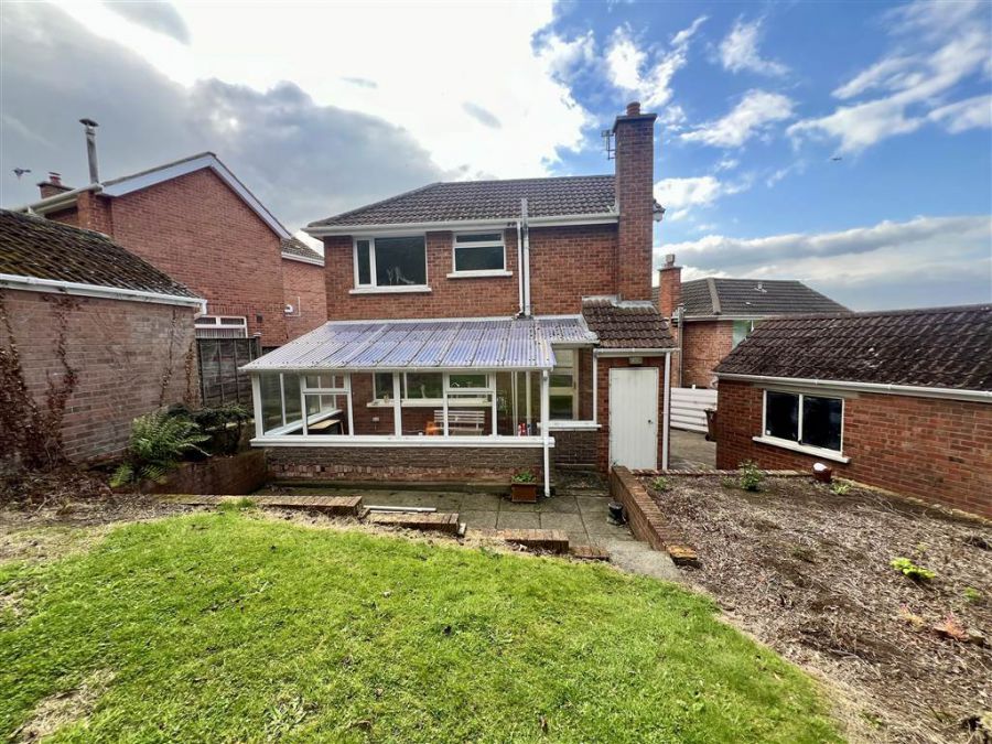 18 Mccaughan Park