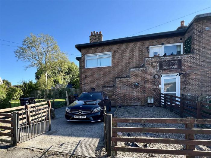 47b Stracam Corner, cregagh estate, belfast, BT6 0EN