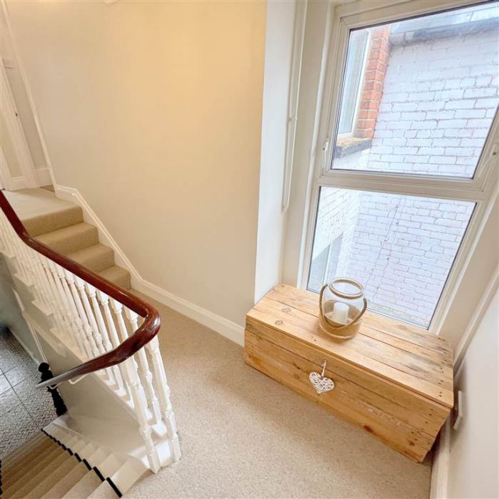 249 Ravenhill Avenue