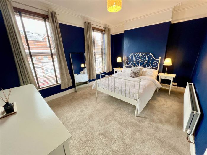 249 Ravenhill Avenue