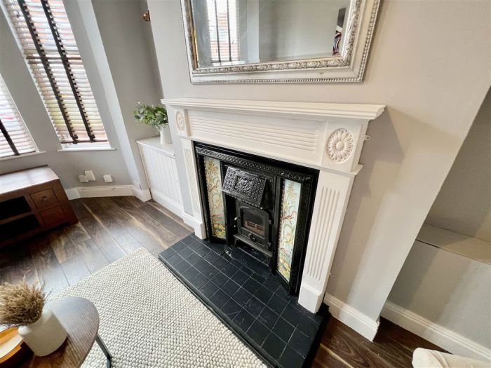 249 Ravenhill Avenue