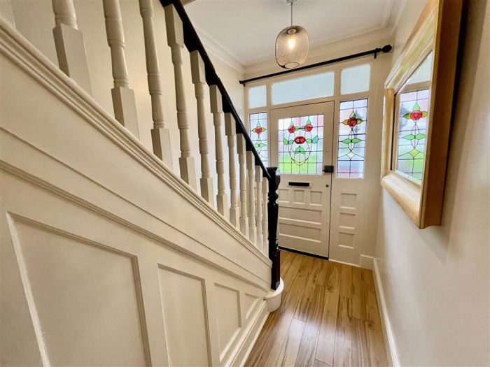 13 Loopland Crescent