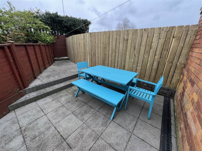 13 Loopland Crescent