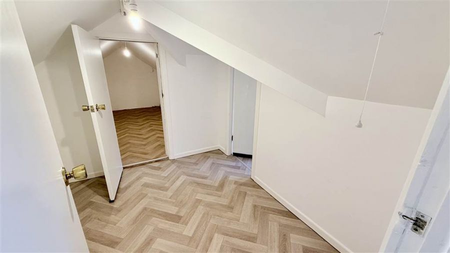 2 Crawford Park