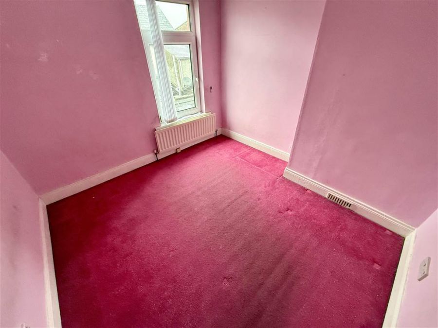 7 Eastleigh Crescent