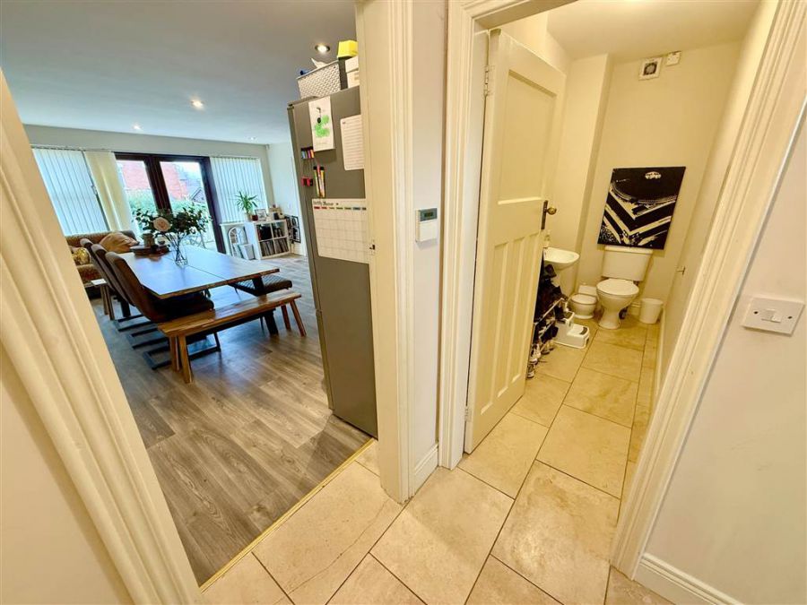 454 Castlereagh Road