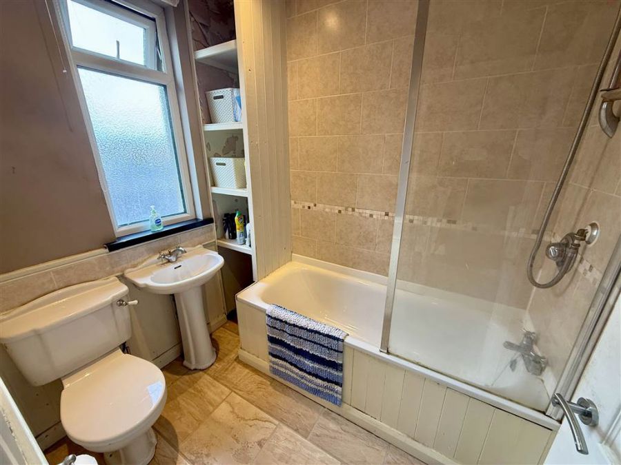 256 Castlereagh Road