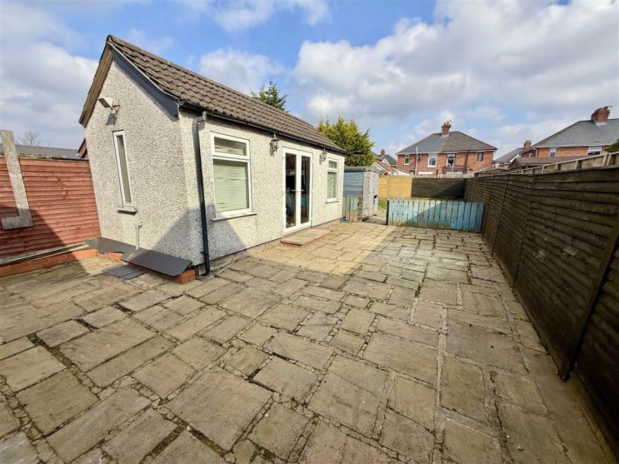 256 Castlereagh Road