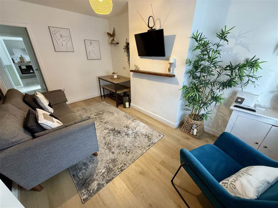 8 Heatherbell Street