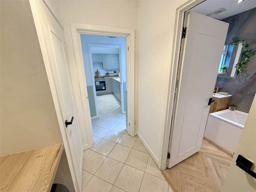 8 Heatherbell Street