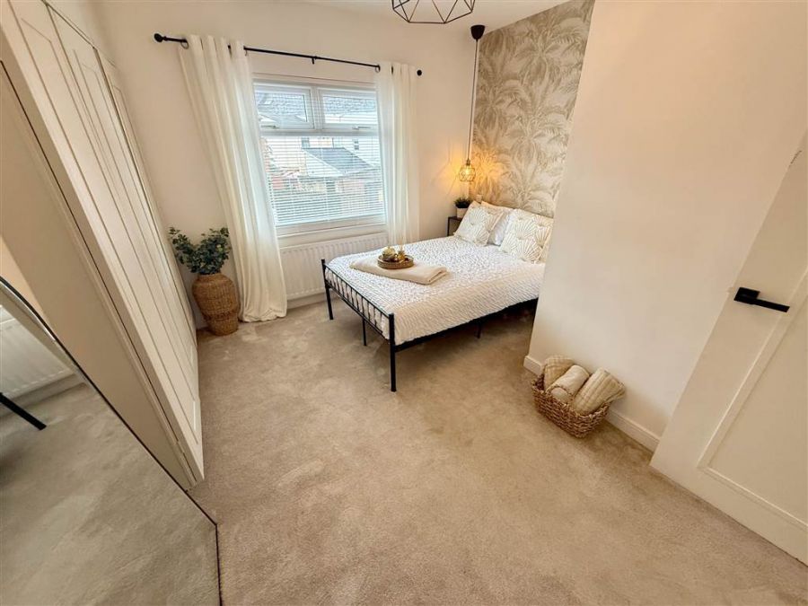 8 Heatherbell Street