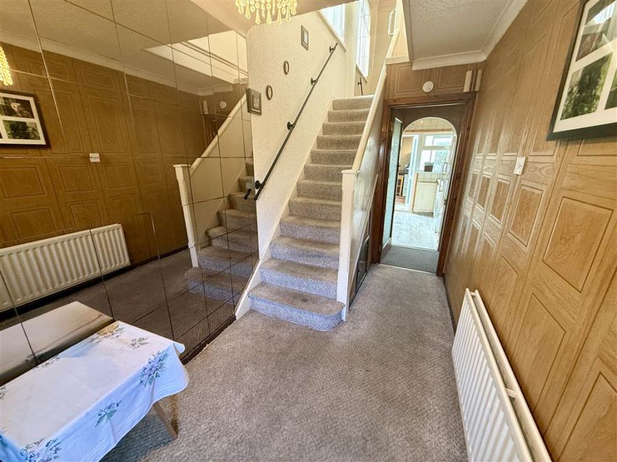 39 Downshire Park East