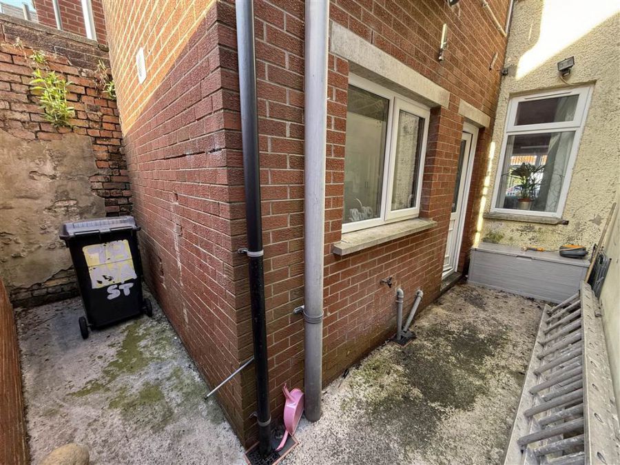 78 Ava Street