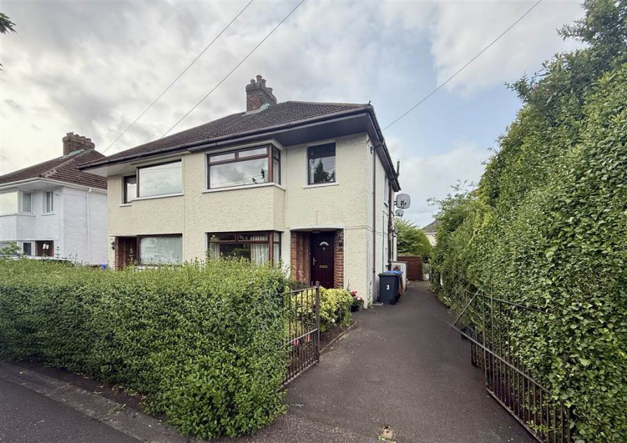 3 Rochester Drive