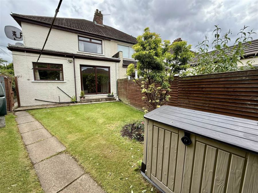 3 Rochester Drive