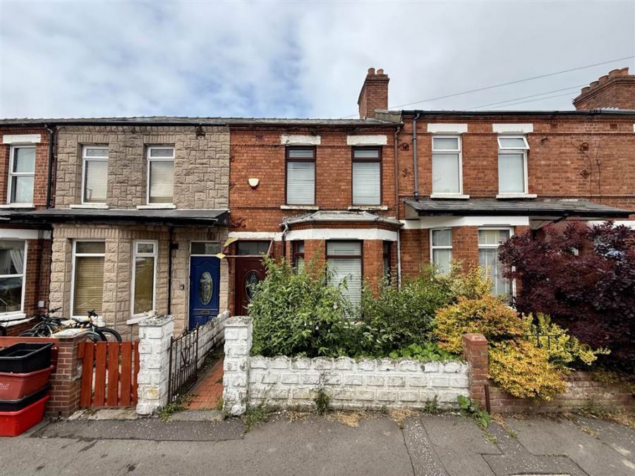 164 Ravenhill Avenue