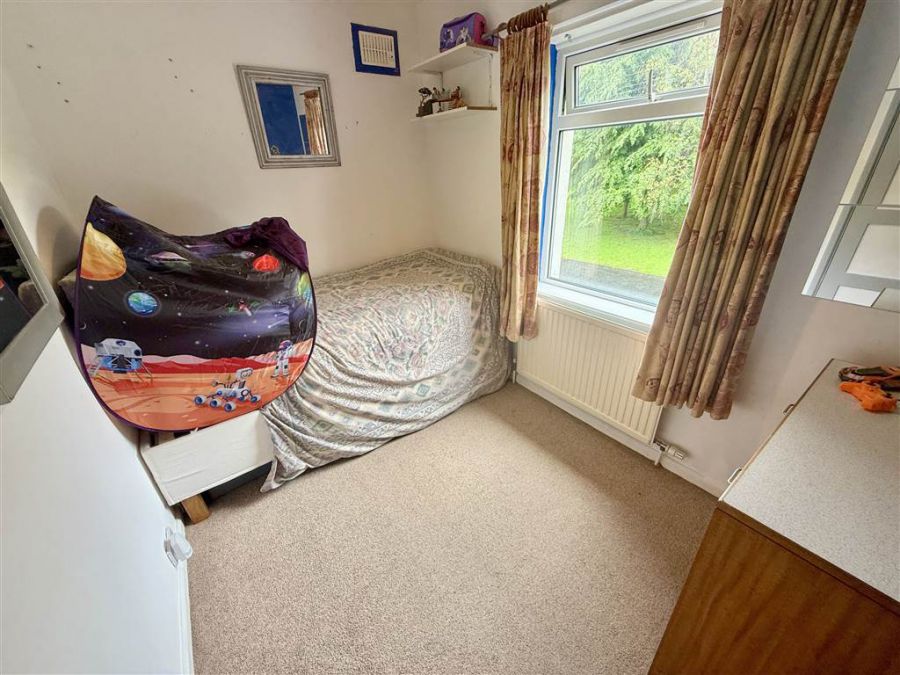 28 Downshire Park Central