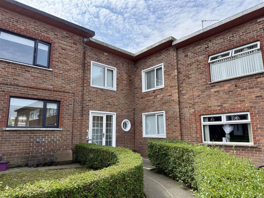 12 Lissan Close