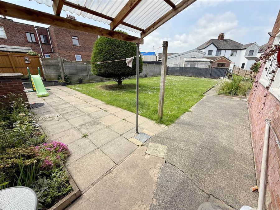 12 Lissan Close