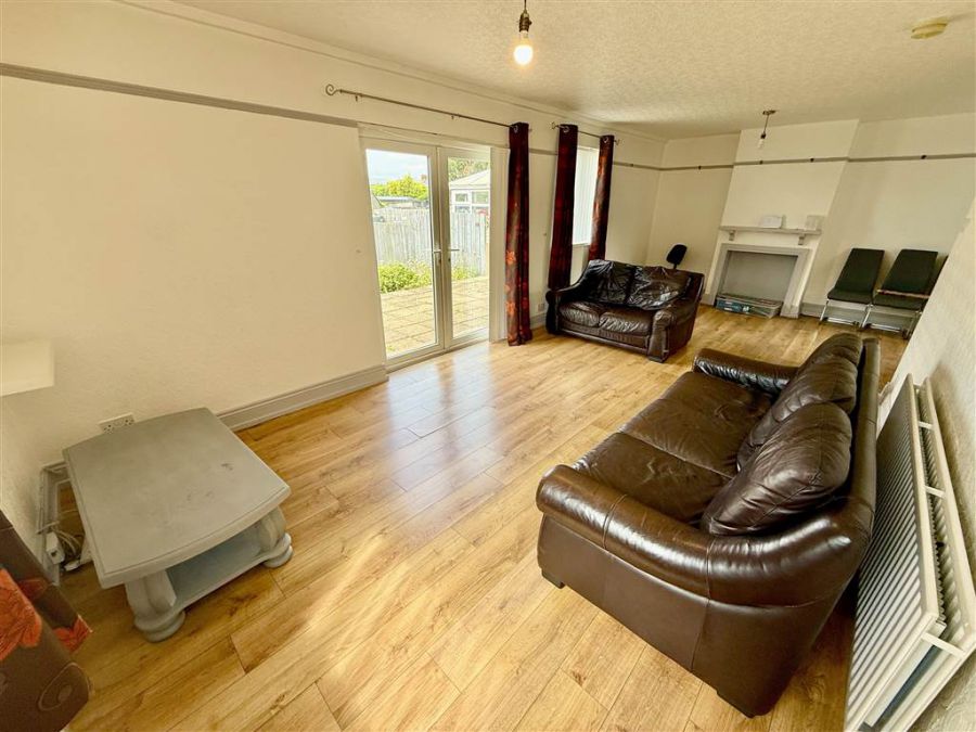 12 Lissan Close