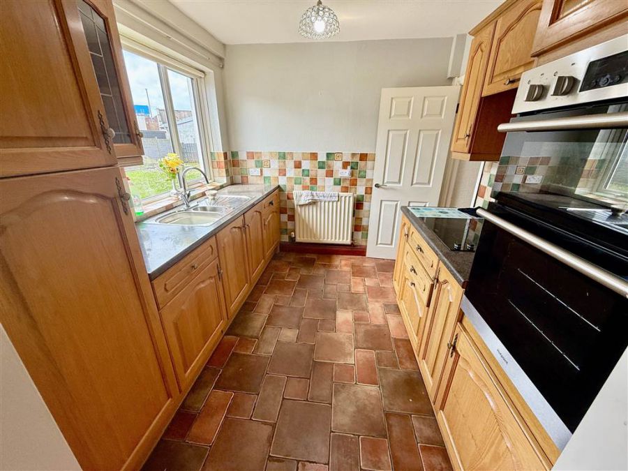 12 Lissan Close