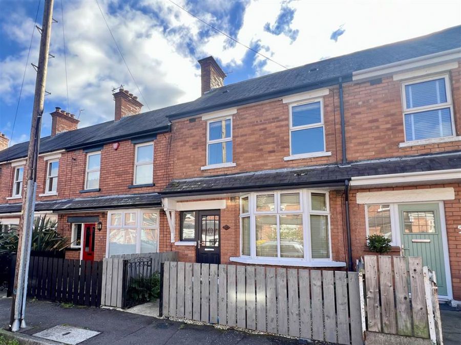 57 Loopland Gardens,cregagh, belfast, BT6 9EB
