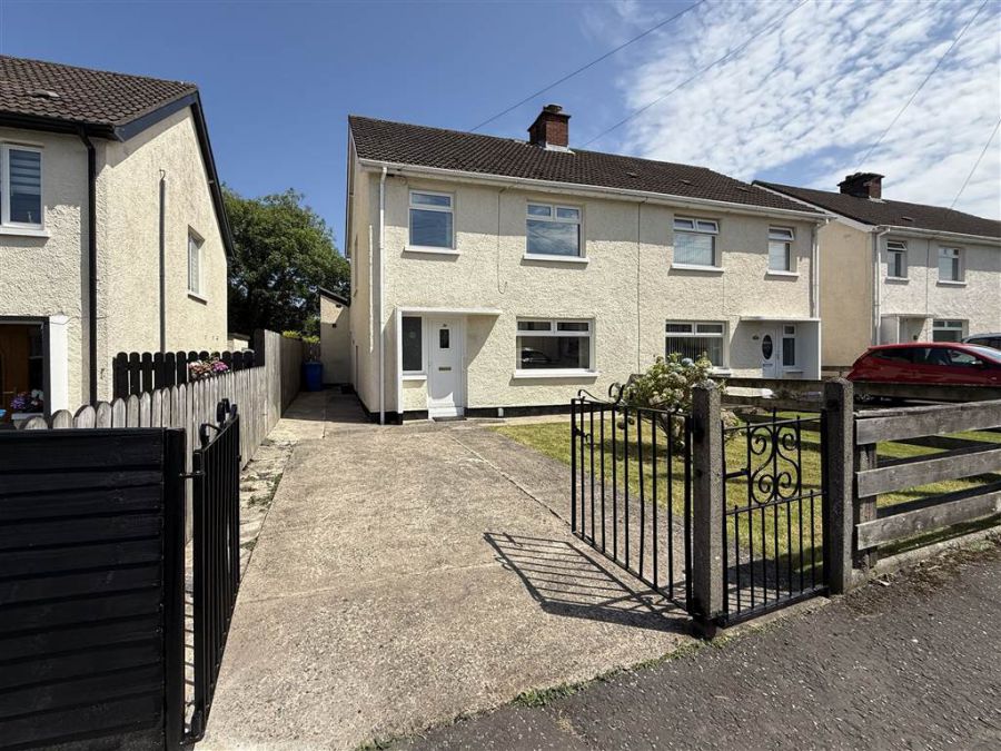30 Downshire Park East,cregagh, belfast, BT6 9JP